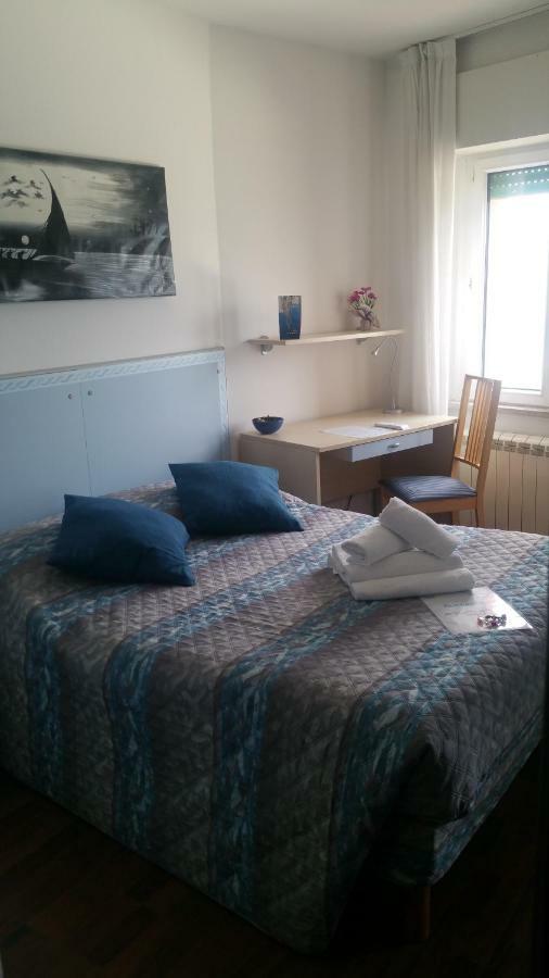 Hotel La Bussola Муджа Екстер'єр фото
