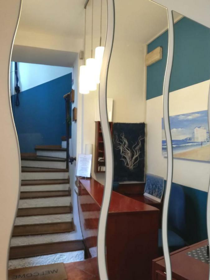Hotel La Bussola Муджа Екстер'єр фото
